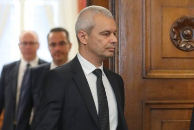 Костадинов сезира ДАНС, иска да разследват Радев 
