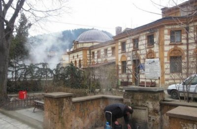 Окръжният съд в Кюстендил: Чифте баня е собственост на общината