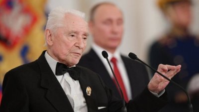 Почина маестрото на руския балет Юрий Григорович