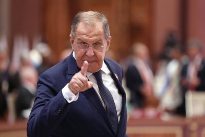 Лавров: Зеленски е жалък човек, клоун и неудачник. Европа не иска мир