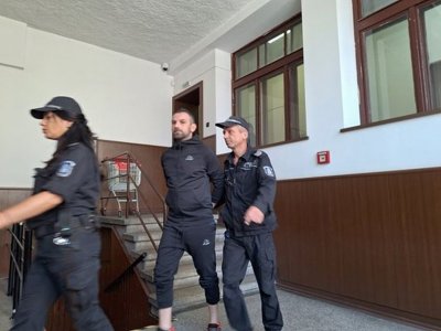 Пастрокът, осъден за насилие над малкия Адриан, опитва да се измъкне