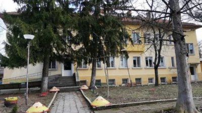 Старчески скандал: Пребиха 84-годишен в старчески дом в село Бохот