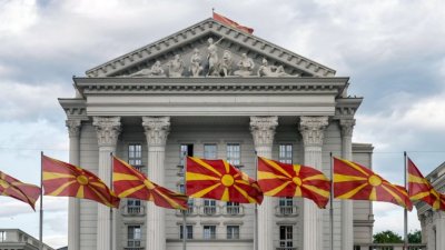 Половин Северна Македония остана без ток