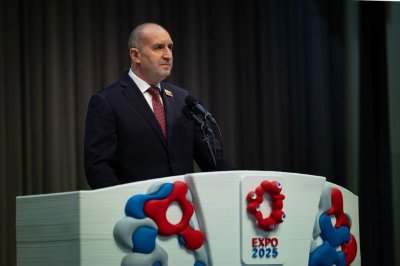 Радев в Япония: Предлагаме кисело мляко, но и високи технологии