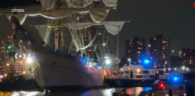 Кораб се блъсна в Бруклинския мост, двама моряци загинаха (ВИДЕО)