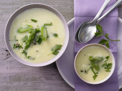 Супа сирене с аспержи (или пресен лук)