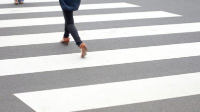 Шофьор блъсна жена на пешеходна пътека в Разград