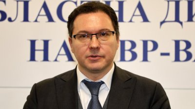 Бог да има е на помощ: Митов разпореди спешна проверка на поръчката за икони срещу катастрофи