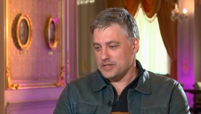 Владо Карамазов: Едва когато поостареем започваме да се вглеждаме в думите