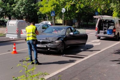 Жената с потрошената кола в Русе подала 4 сигнала срещу бившия си