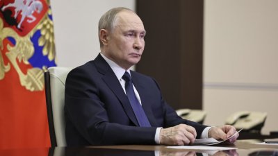 За малко: Украински дронове атакували вертолета на Путин 