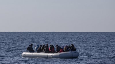 Изоставена лодка с 11 загинали мигранти откриха в Карибско море 