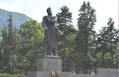 За първи път днес Враца изпрати своите участници в националния