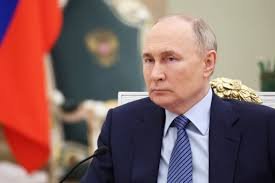 Путин и турският външен министър обсъдиха прекратяването на войната в Украйна