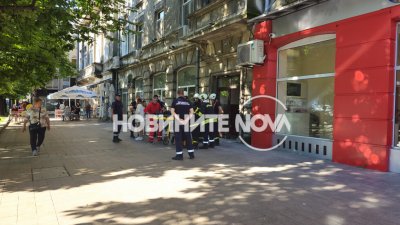 Дядо падна в триметрова шахта в блок в Русе