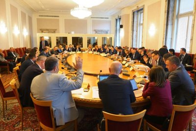 Комисията по енергетика отхвърли ветото на президента върху промените в закона за ВЕИ 
