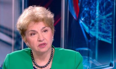 Плугчиева: Влизаме в еврозоната в най-неподходящия момент