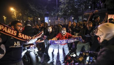 2 жертви след празненствата в Париж, превърнали се в безредици