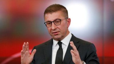 Без свян: Християн Мицкоски призна, че е участвал в писането на доклада за Северна Македония