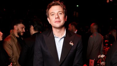 Джонатан Андерсън поема и дамските колекции на „Диор“