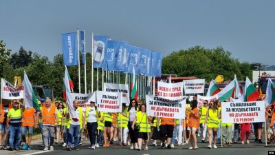 С 441 милиона кабинетът за разплаща с пътните фирми