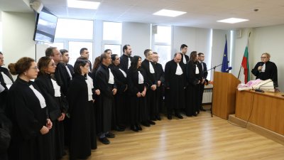 Софийският адвокатски съвет на протест: Спира работата със системата на правна помощ