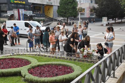Мълчаливо бдение в Хасково в памет на 18-годишната Магдалена 