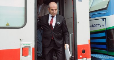 Караджов: Служителите на БДЖ ще запазят работните си места