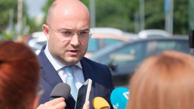Правосъдният министър: 11 души от домовете на ужасите в Ягода са в болница