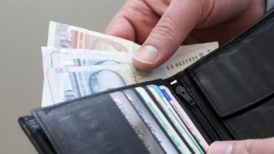 СТРЯСКАЩО: Шест области с по-ниски заплати от средната
