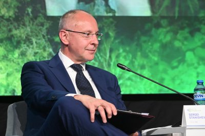 Станишев: Референдумът на Радев мобилизира правителството за еврозоната