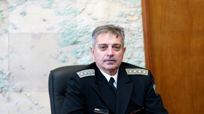 320 нови джипа ще получи българската армия