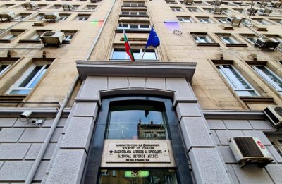 Вижте си трудовите договори в НАП