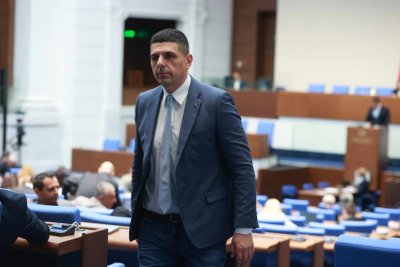 Иво Мирчев: Парламентът не е място за селски кютеци