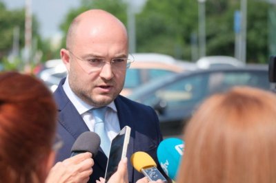 Правосъдният министър обеща край на тормоза от колекторските фирми
