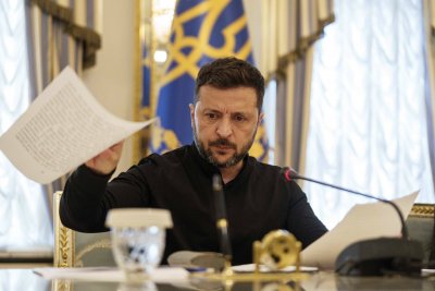 Зеленски: Русия показва среден пръст на целия свят
