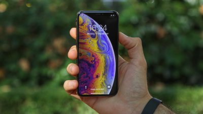 И iPhone XS вече е „ретро“