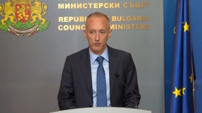 Намалиха приема на студенти за педагогика, право и компютърни науки