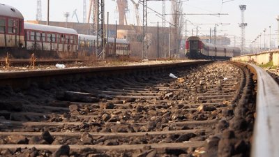 Ще остане ли половин България без влакове?