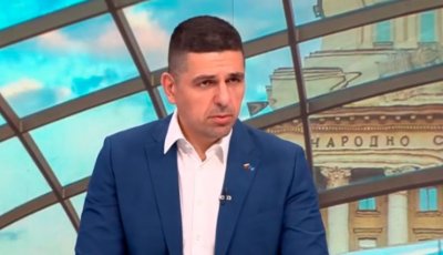 Мирчев: Роди се "Възраждане" и стана хаос