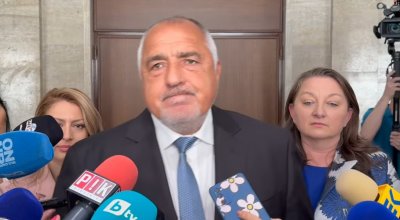 Дани Митов е изпратен в МВР именно да работи добре