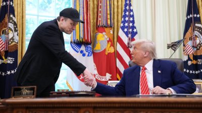 Разкаяние: Мъск съжалява за някои от публикациите си за Доналд Тръмп