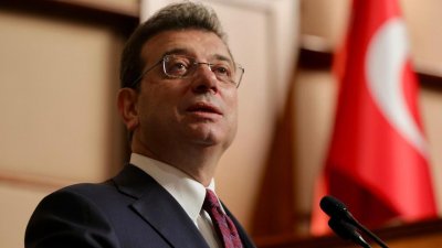 Имамоглу се яви пред съда по делото за „заплашване“ на прокурор