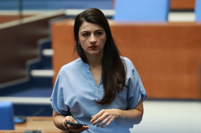 Лена: Митов трябва да си ходи задължително 