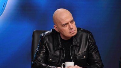 Слави: Ако северномакедонските управляващи продължават да се държат така, ще видят ЕС през „крив макарон“ от български производител 