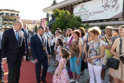 Радев: Петко и Пенчо Славейкови са широко скроени космополити