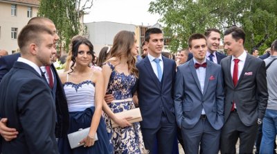 Абитуриентите плащат сами здравните си осигуровки през лятото