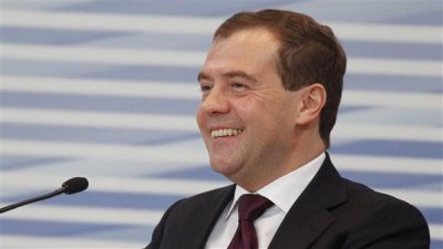 Медведев заплаши Украйна с ядрено оръжие