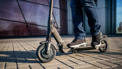 Отнемат тротинетки на нарушители в центъра на Плевен