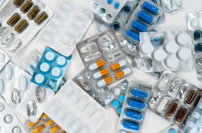 Българите купуват антибиотици като топъл хляб